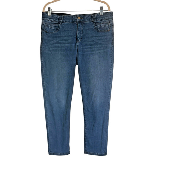 Democracy Absolution Jeans Sz 12 Stretch Comfort‎ Slimming Non-Distressed - Picture 1 of 8